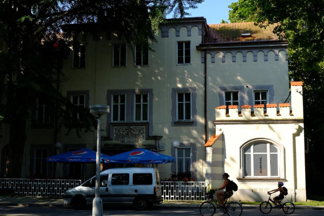 Leier Apartments Pöstyén Kültér fotó